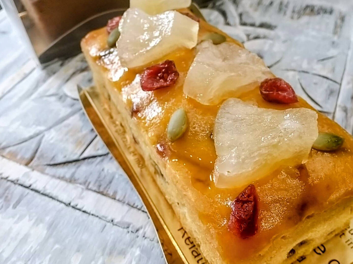 定番のケークオフリュイ・ケークショコラオランジュと、期間限定品のご紹介です。